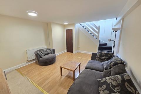 1 bedroom flat to rent, Windmill Road, Croydon. CR0 2XT