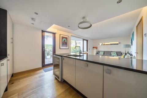undefined, Rivermead Close, Teddington, TW11