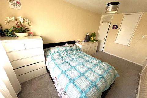 undefined, Shire Road, Corby NN17