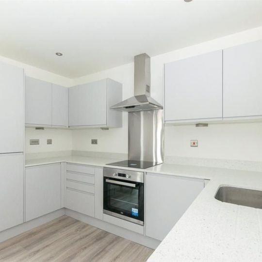 2 bedroom flat leeds city centre.jpeg