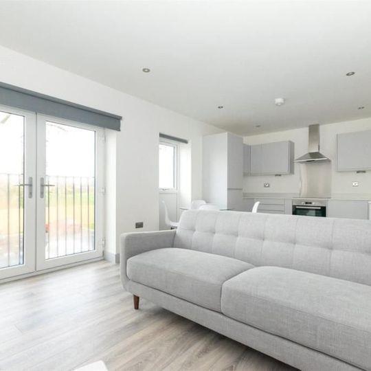 Spacious flat to rent in leeds.jpeg