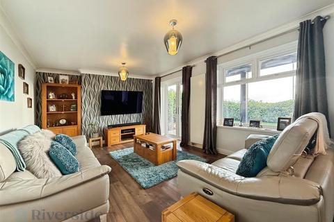 undefined, Caledonia Park, Hull HU9