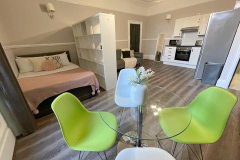 undefined, Upper Parliament Street, L8 7LG,