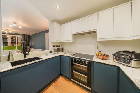 2 bedroom flat for sale, 15/2 East Pilton Farm Crescent, Fettes, Edinburgh, EH5