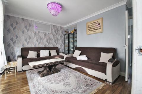 3 bedroom terraced house for sale, Fencot Drive, Longsight