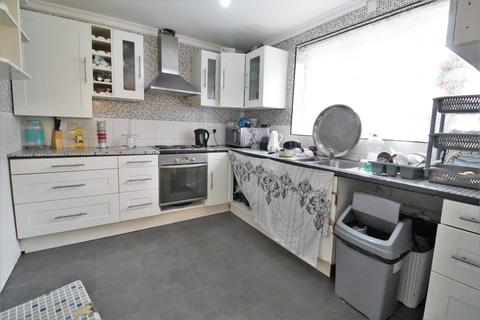 3 bedroom terraced house for sale, Fencot Drive, Longsight