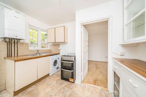undefined, Buckingham Road, Richmond TW10