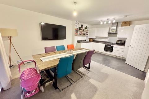 2 bedroom apartment for sale, Galapagos Grove, Bletchley, Milton Keynes, MK3