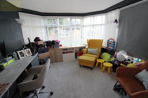 4 bedroom semi-detached house for sale, Rose Avenue, Irlam,