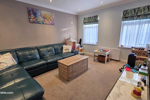 4 bedroom semi-detached house for sale, Longmore Avenue, East Barnet EN4