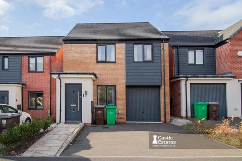 3 bedroom detached house to rent, Sandfield Road, Nottingham, NG7 1QR