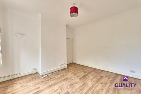 2 bedroom terraced house to rent, 393 Victoria Road, Stoke-on-Trent ST1