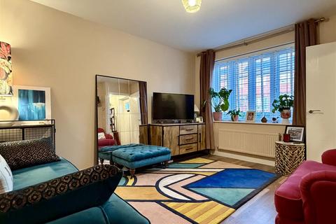 2 bedroom semi-detached house for sale, Gatekeeper Drive, Holmer, Hereford
