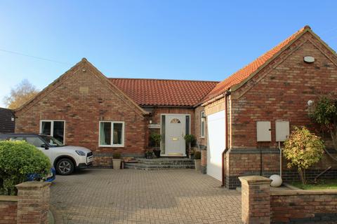 3 bedroom bungalow for sale, Church Hill, Grasby, Barnetby, DN38