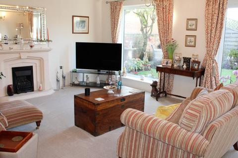 3 bedroom bungalow for sale, Church Hill, Grasby, Barnetby, DN38