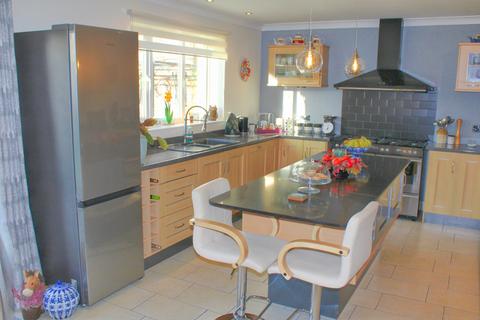 3 bedroom bungalow for sale, Church Hill, Grasby, Barnetby, DN38