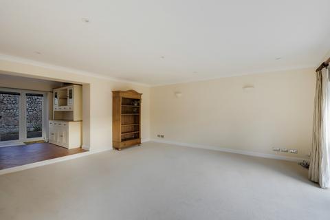 2 bedroom flat to rent, The Mews, Church Road, BS8