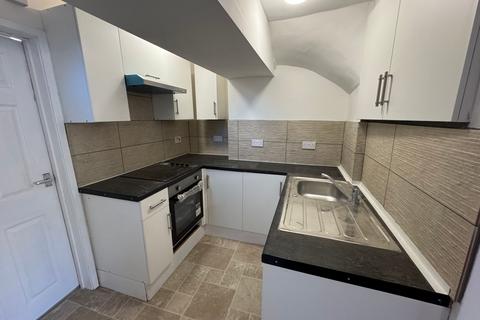 3 bedroom terraced house to rent, Pantypwdyn, Abertillery, NP13
