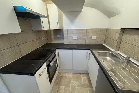 3 bedroom terraced house to rent, Pantypwdyn, Abertillery, NP13