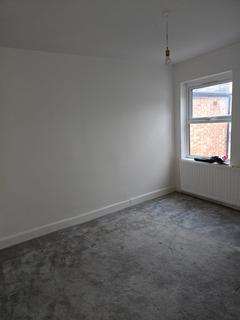3 bedroom terraced house for sale, Shrewsbury Road, London E7