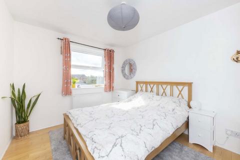 undefined, Molyneux Drive, London SW17