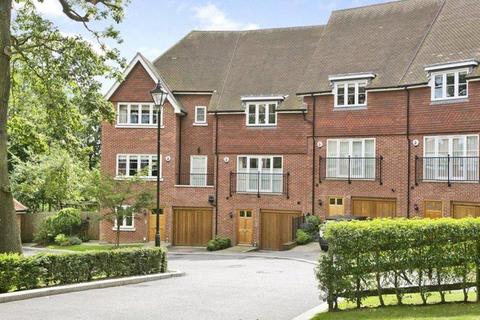 4 bedroom terraced house for sale, Newton Park Place, Chislehurst
