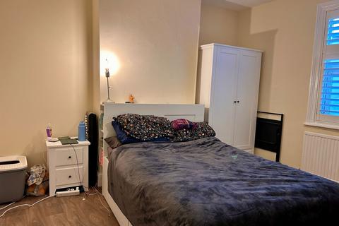 2 bedroom flat for sale, Raleigh Road, Exmouth EX8