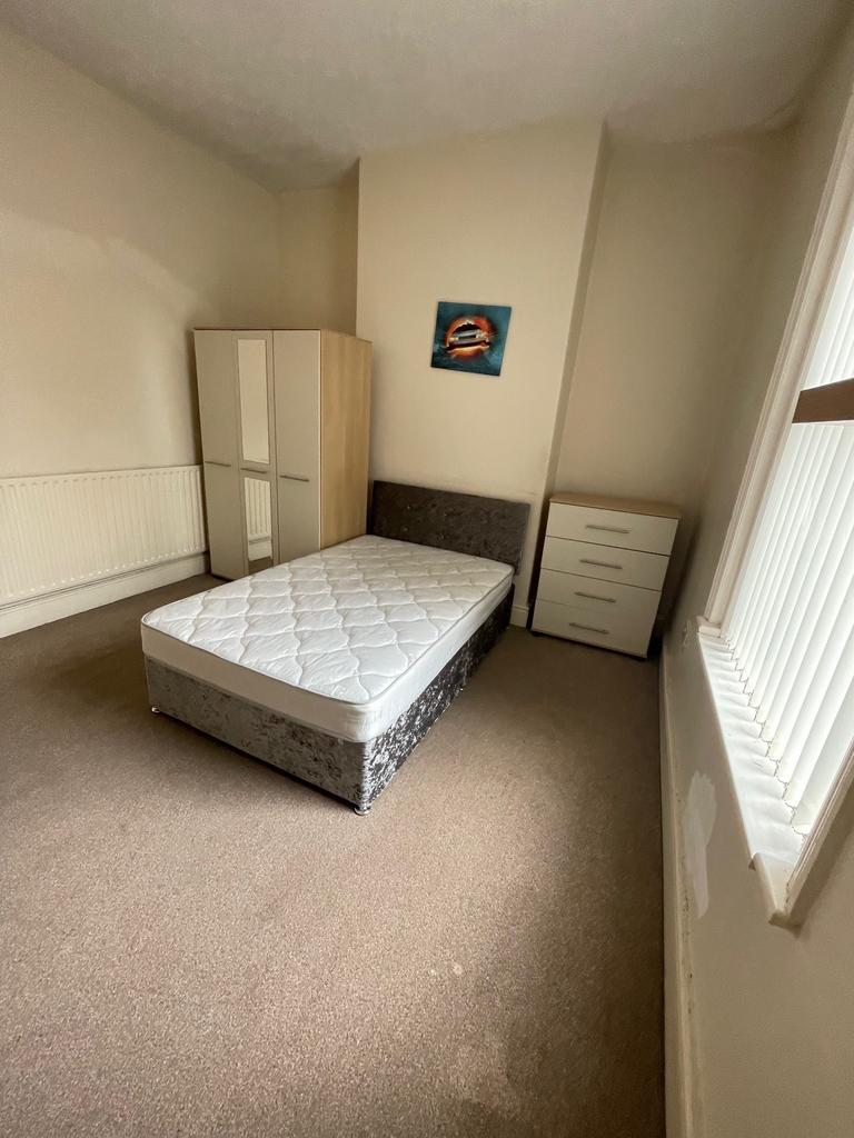 Room 4, 79