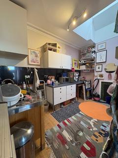 undefined, Tay Street, Fife DD6