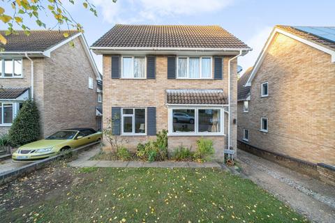 4 bedroom detached house for sale, Rolvenden Gardens, Bromley, Kent, BR1