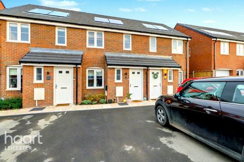 2 bedroom terraced house for sale, Bradshaw Close, Market Harborough