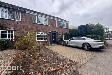 2 bedroom maisonette to rent, Uplands Park Road, Enfield