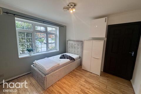 2 bedroom maisonette to rent, Uplands Park Road, Enfield