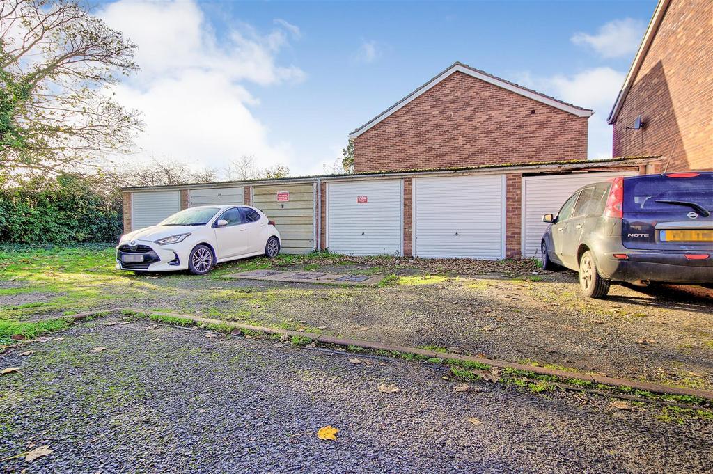 Garage.jpg
