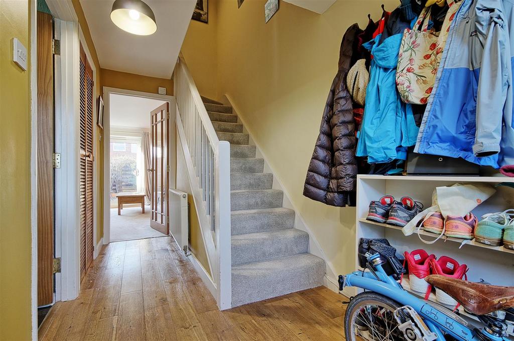 Hallway 2.jpg