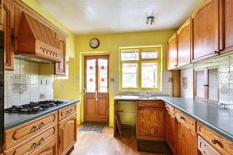 4 bedroom detached bungalow for sale, Arundel Drive, Bramcote, Nottingham