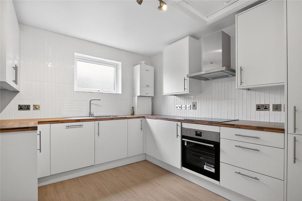 Stannard Road, London, E8 3 bed apartment - £3,200 pcm (£738 pw)