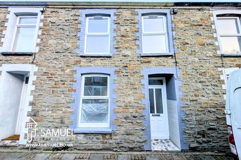 Glanlay Street, Penrhiwceiber, Mountain Ash