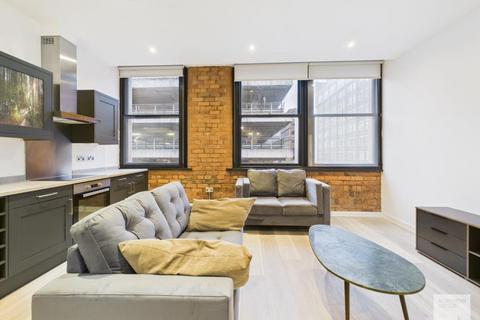 Flat 4 :: Gramercy House