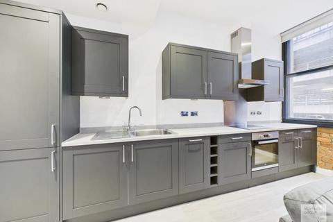 undefined, Flat 4 :: Gramercy House