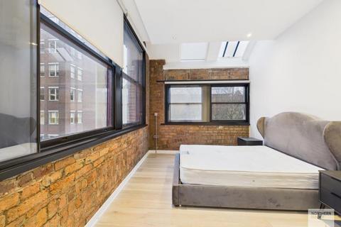 undefined, Flat 4 :: Gramercy House