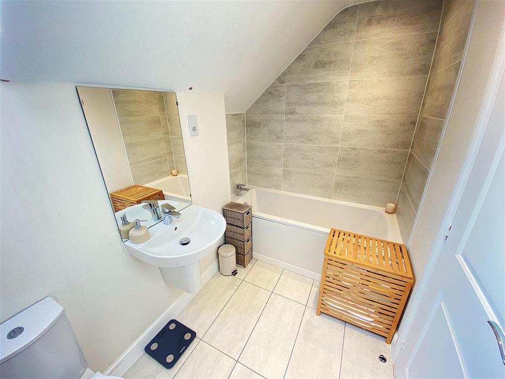 Master En-Suite
