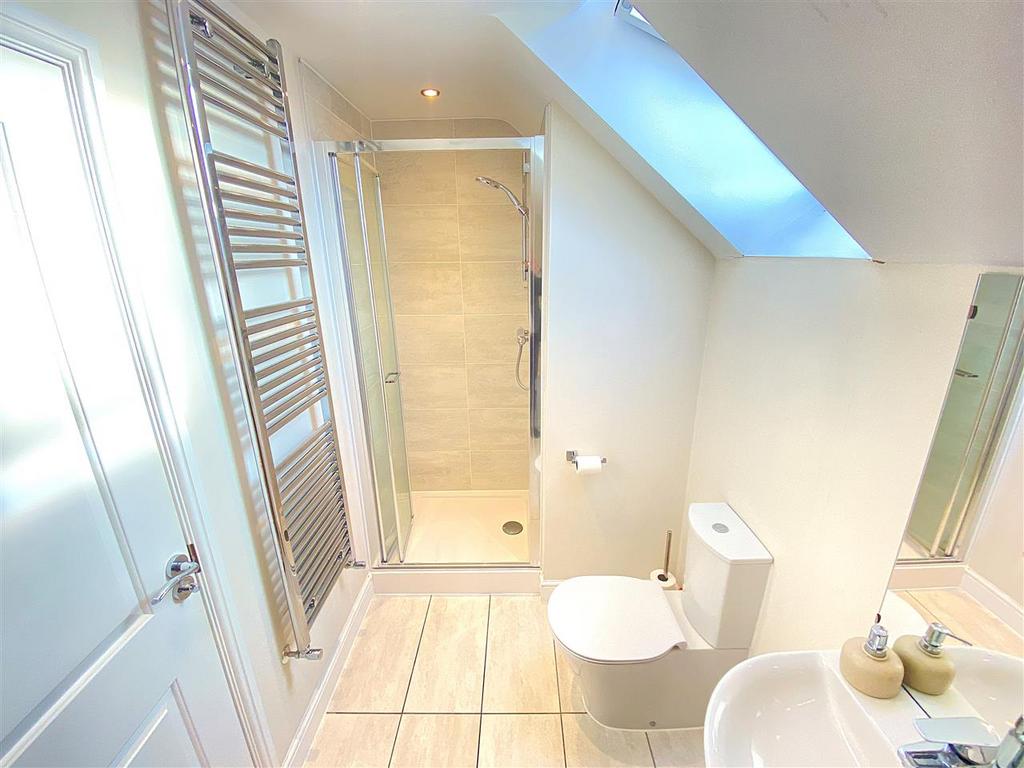 Master En-Suite