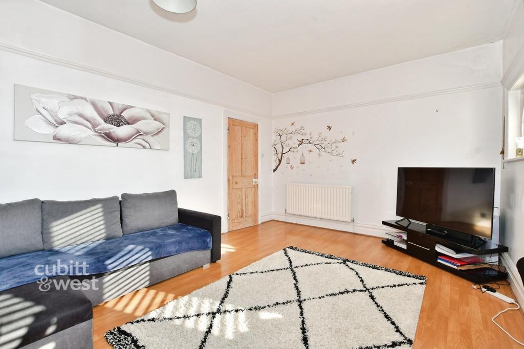 51b Gordon Avenue...
