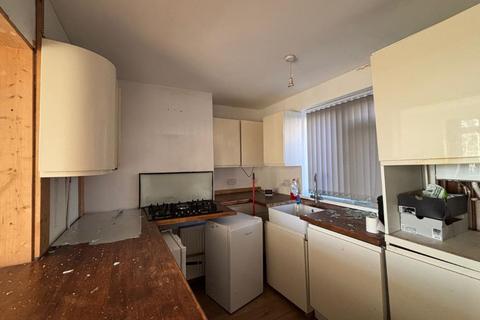 undefined, 2 Hawkswood Crescent, Leeds, West Yorkshire, LS5 3PG