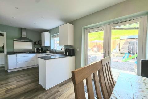 undefined, Graham Edge, Dursley, GL11 4FJ