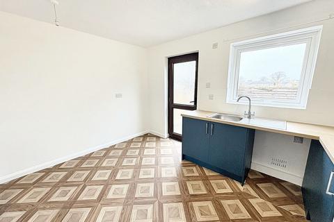 2 bedroom terraced house to rent, 12 Bellsfield, Longtown, CA6