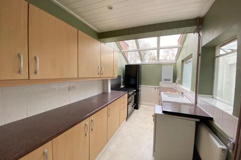 2 bedroom terraced house to rent, Madresfield Road, Malvern