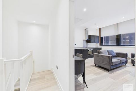 undefined, Flat 3 :: Gramercy House