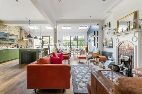 5 bedroom terraced house for sale, Fox Lane, London, N13